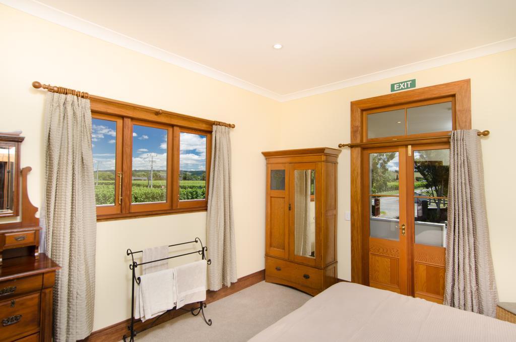 Brettons Retreat Hotel Richmond Room photo