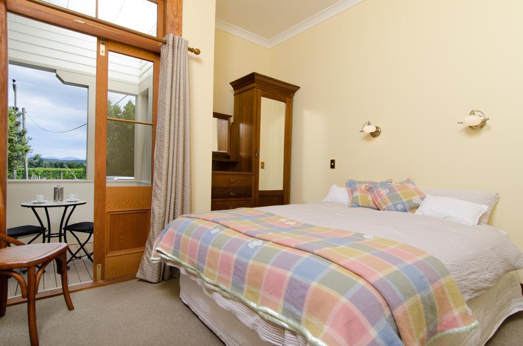 Brettons Retreat Hotel Richmond Room photo